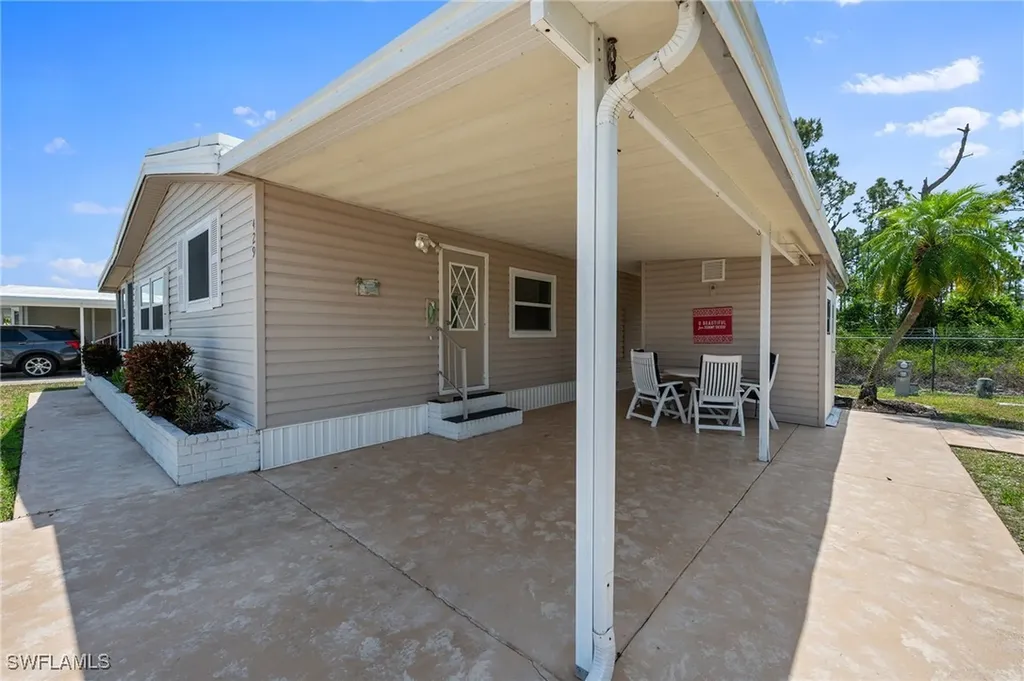 429 Archer Lane North Fort Myers FL 33903