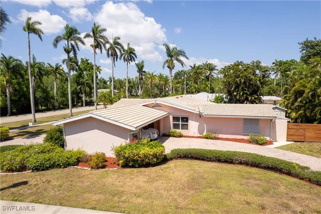 2627 Mcgregor Boulevard Fort Myers FL 33901