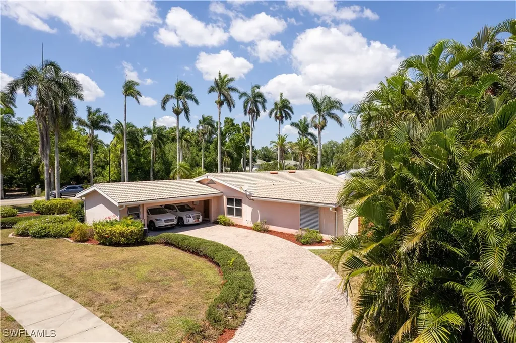 2627 Mcgregor Boulevard Fort Myers FL 33901