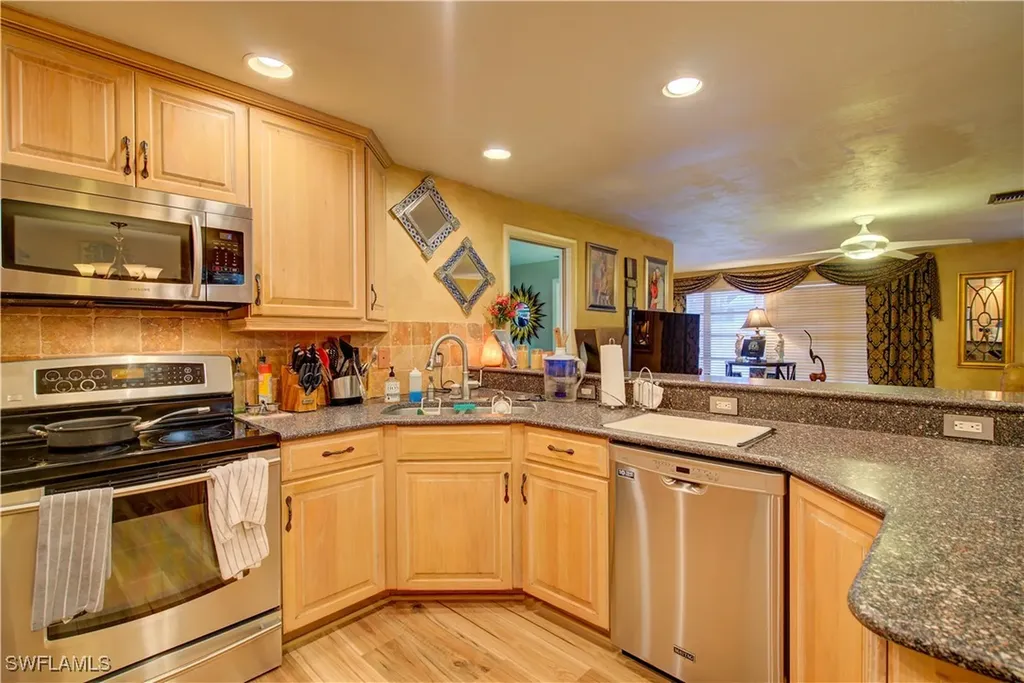 2627 Mcgregor Boulevard Fort Myers FL 33901
