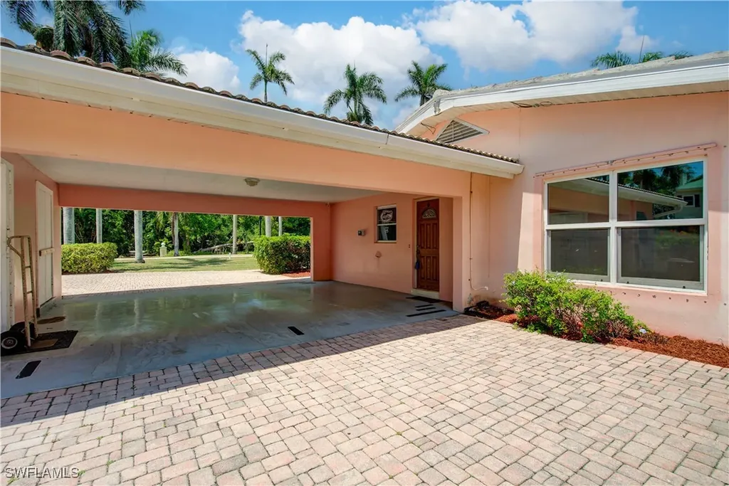 2627 Mcgregor Boulevard Fort Myers FL 33901