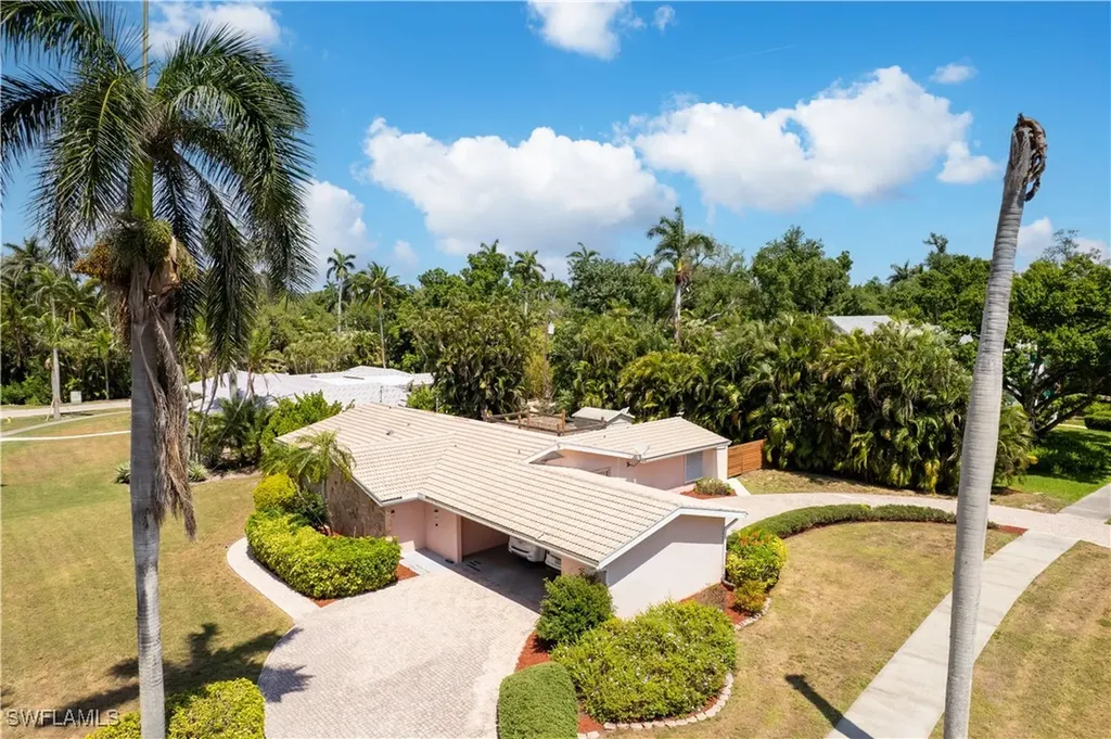 2627 Mcgregor Boulevard Fort Myers FL 33901