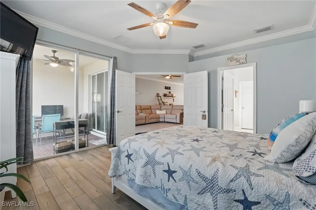 1822 Alameda Drive Naples FL 34120