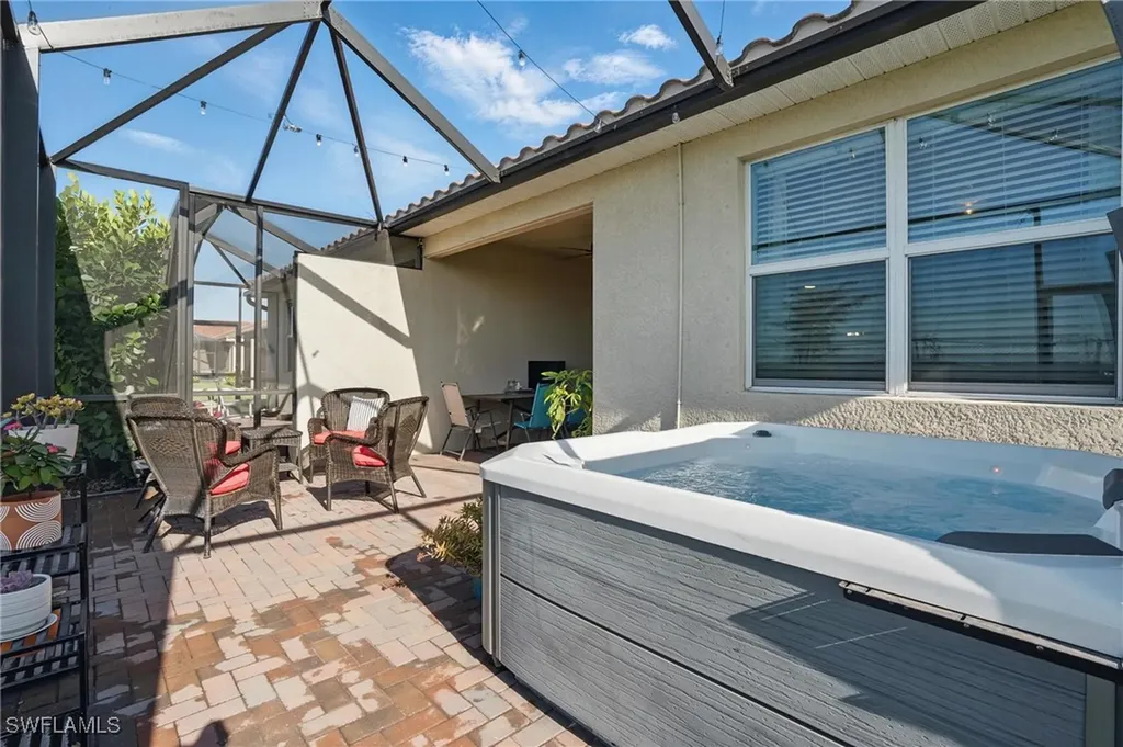 1822 Alameda Drive Naples FL 34120