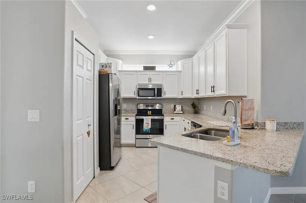 1822 Alameda Drive Naples FL 34120