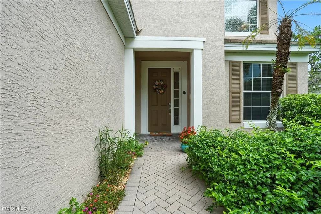 3268 Aralia Court E Alva FL 33920