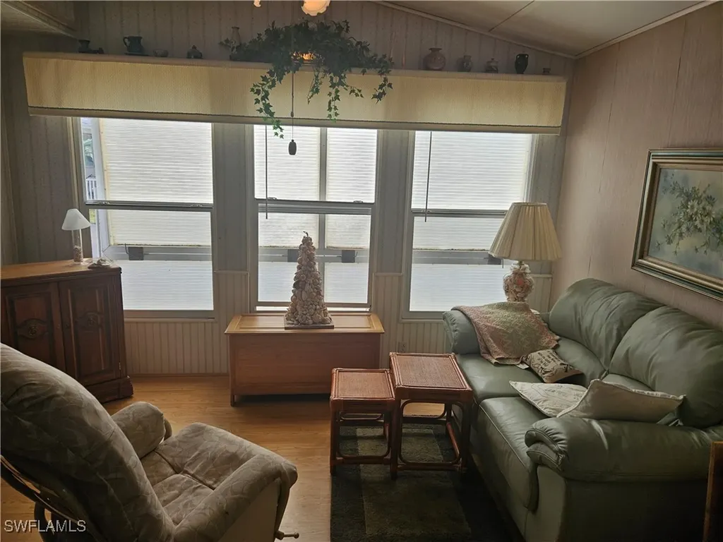 27 Amethyst Avenue Naples FL 34114