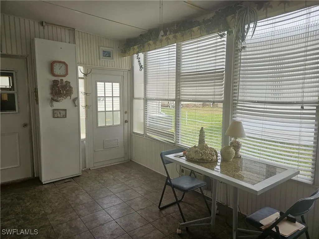 27 Amethyst Avenue Naples FL 34114