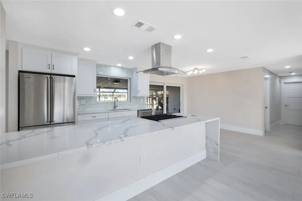 22 Palmview Boulevard Fort Myers Beach FL 33931