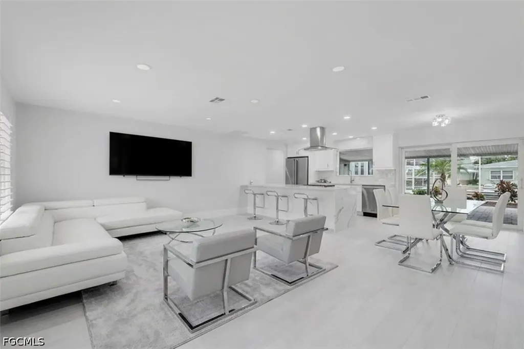 22 Palmview Boulevard Fort Myers Beach FL 33931