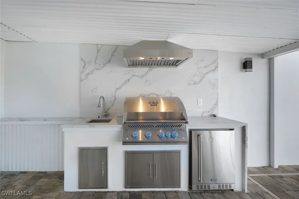 22 Palmview Boulevard Fort Myers Beach FL 33931