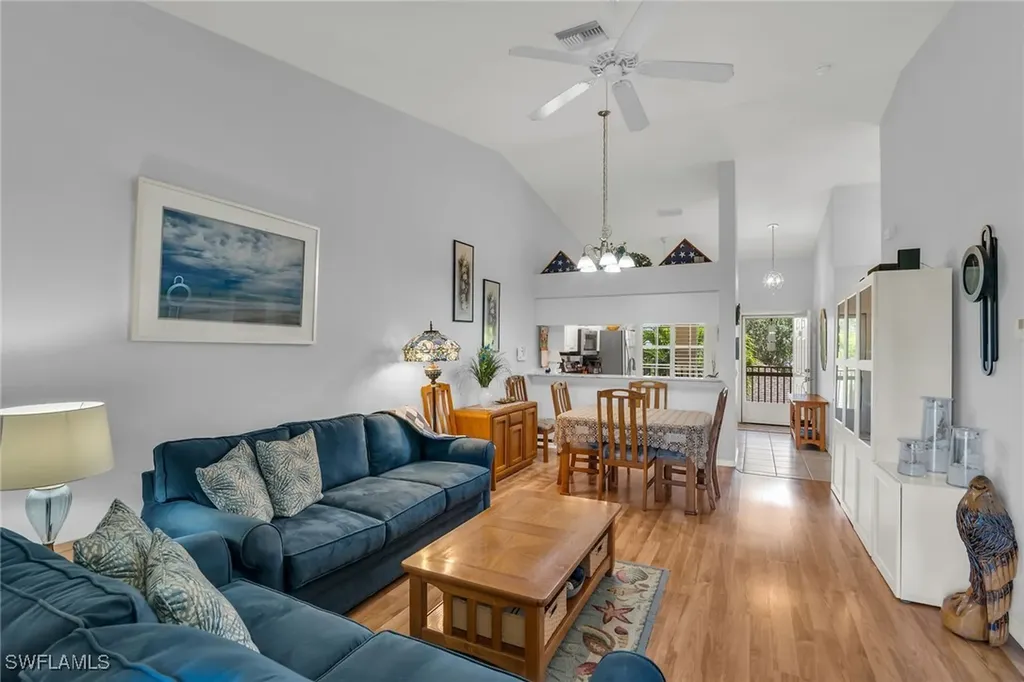 338 Newport Drive Naples FL 34114