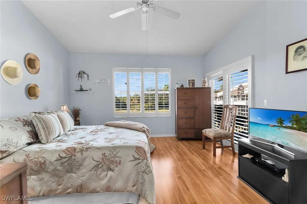 338 Newport Drive Naples FL 34114