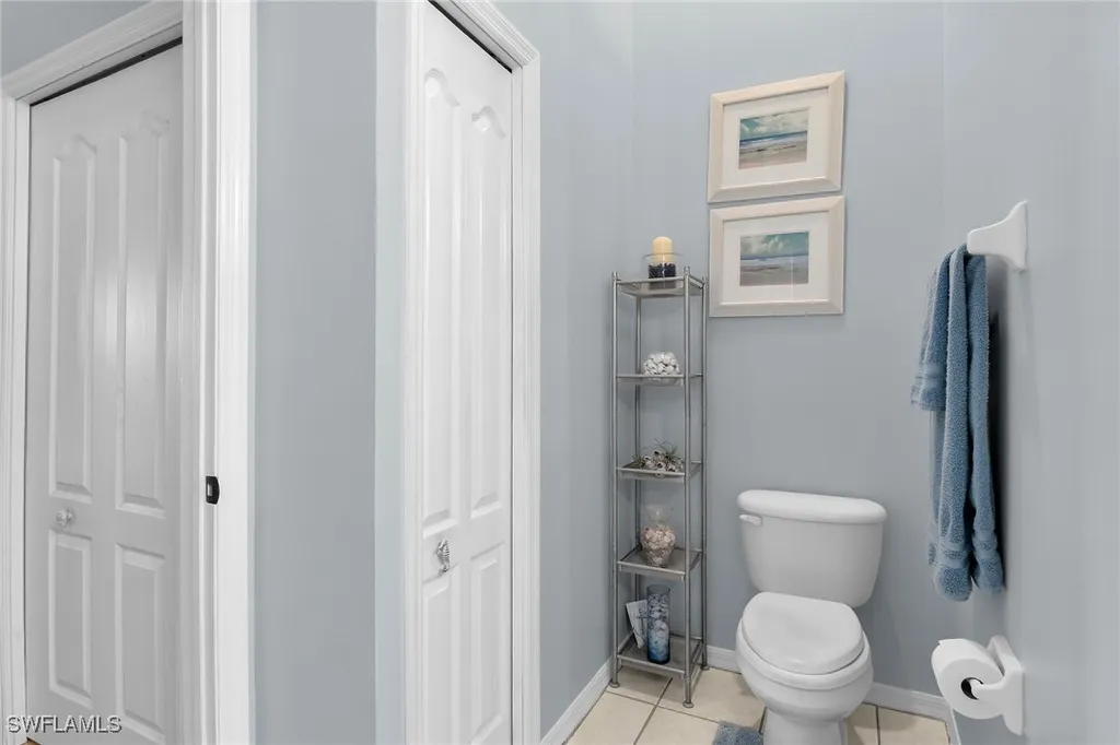 338 Newport Drive Naples FL 34114