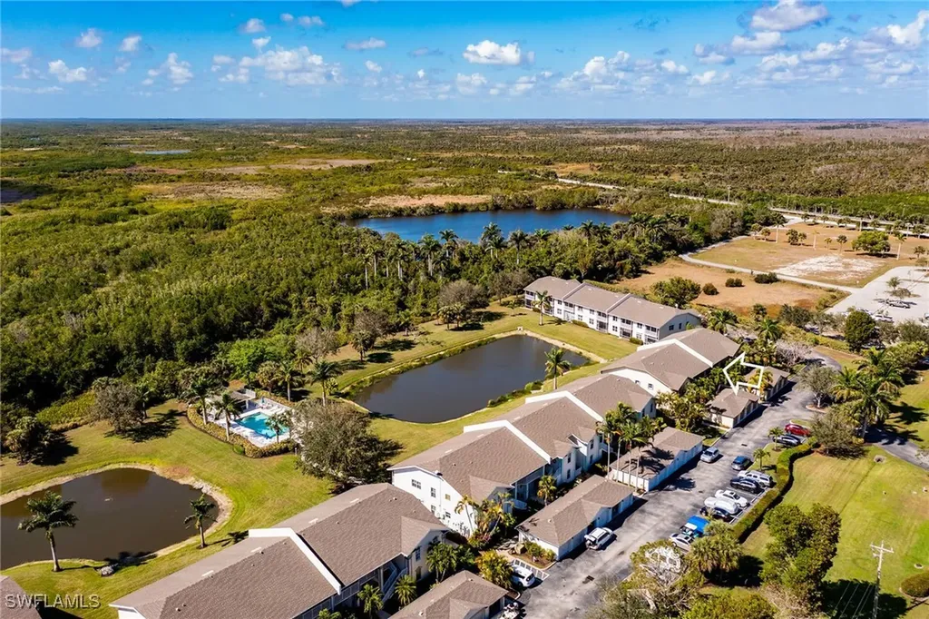 338 Newport Drive Naples FL 34114
