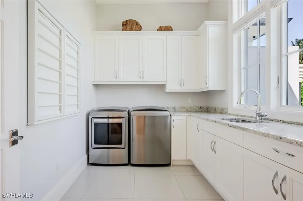 702 Bobwhite Lane Naples FL 34108