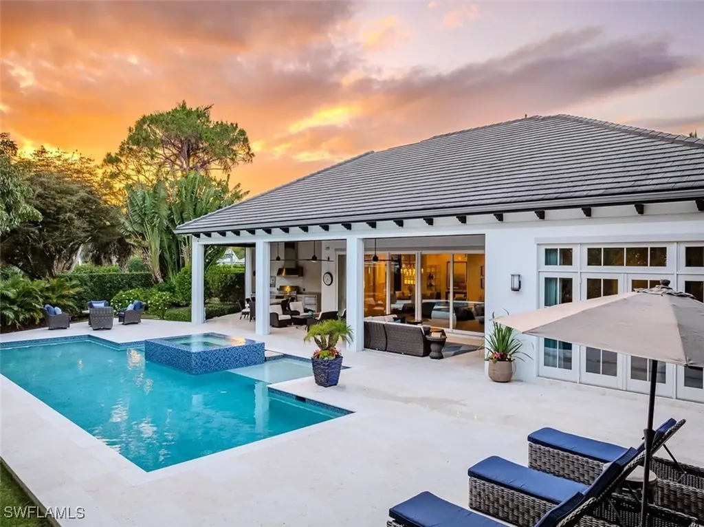 702 Bobwhite Lane Naples FL 34108