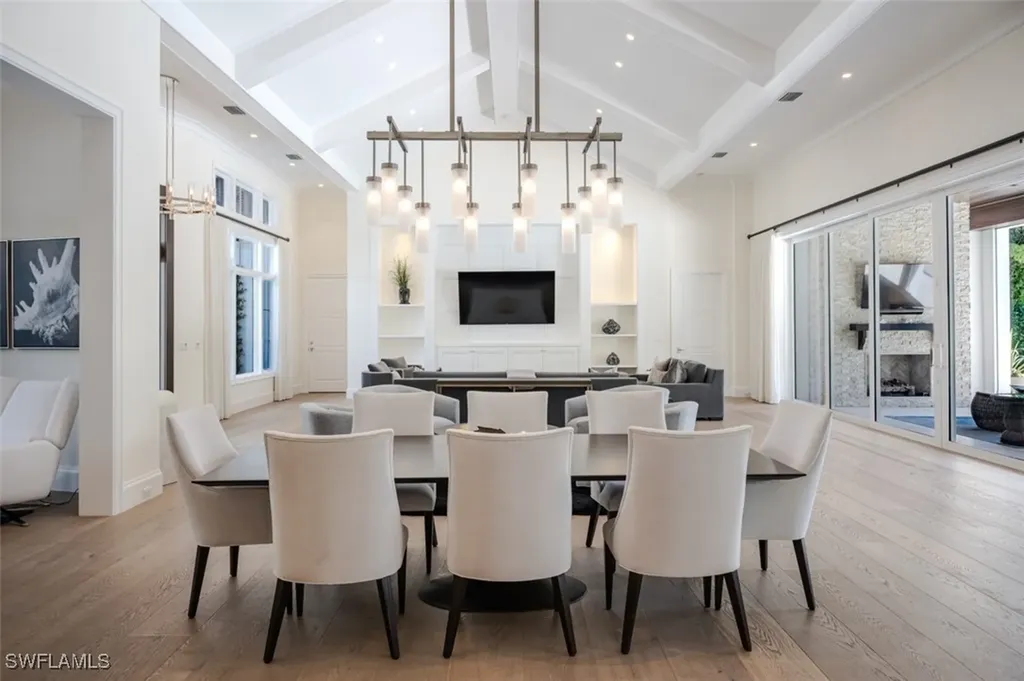 702 Bobwhite Lane Naples FL 34108