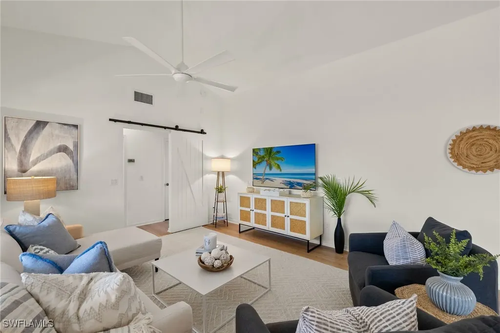 458 Lake Murex Circle Sanibel FL 33957