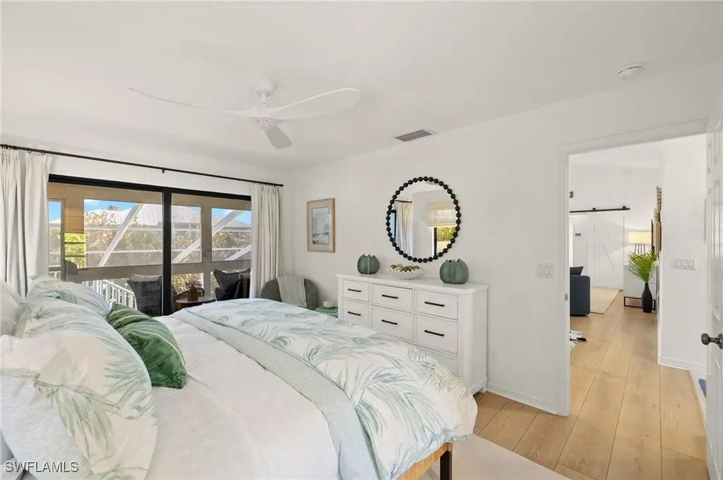 458 Lake Murex Circle Sanibel FL 33957