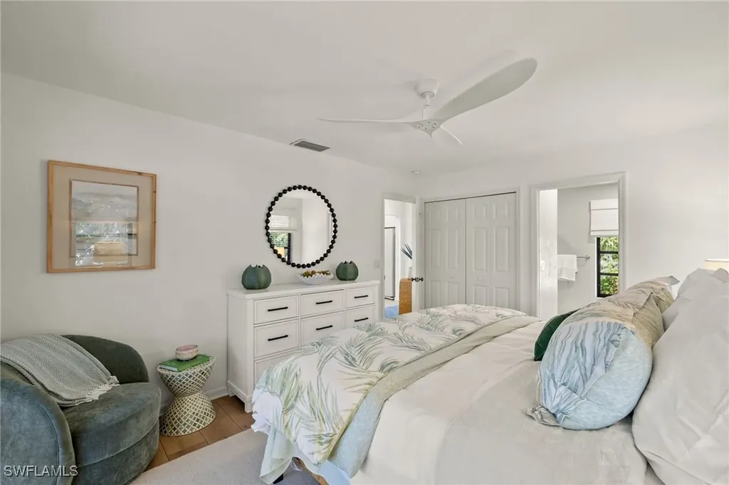 458 Lake Murex Circle Sanibel FL 33957