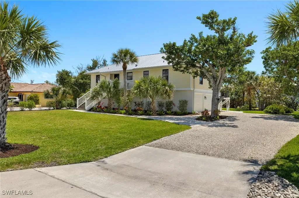 458 Lake Murex Circle Sanibel FL 33957