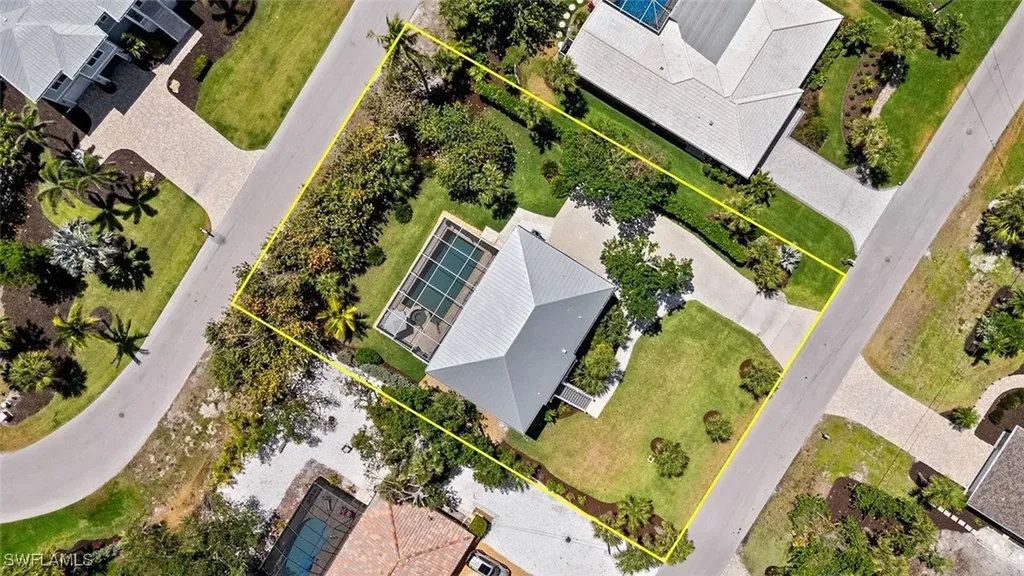 458 Lake Murex Circle Sanibel FL 33957