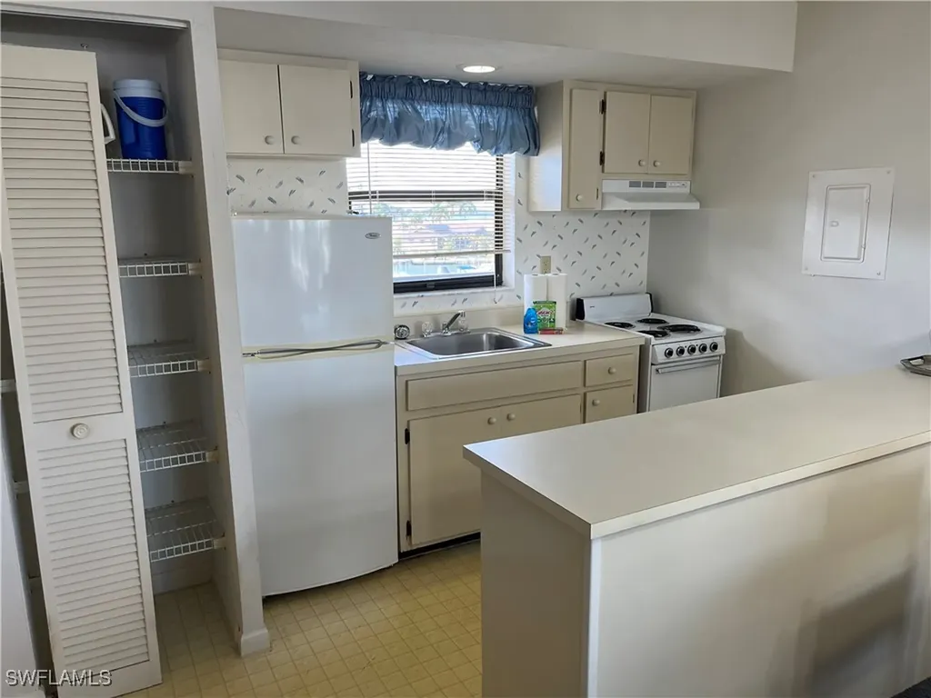 1031 Anglers Cove Marco Island FL 34145