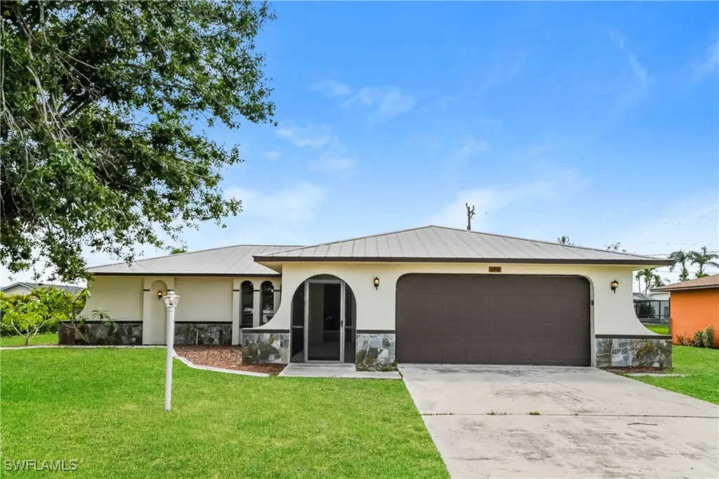 3411 SW 6th Place Cape Coral FL 33914