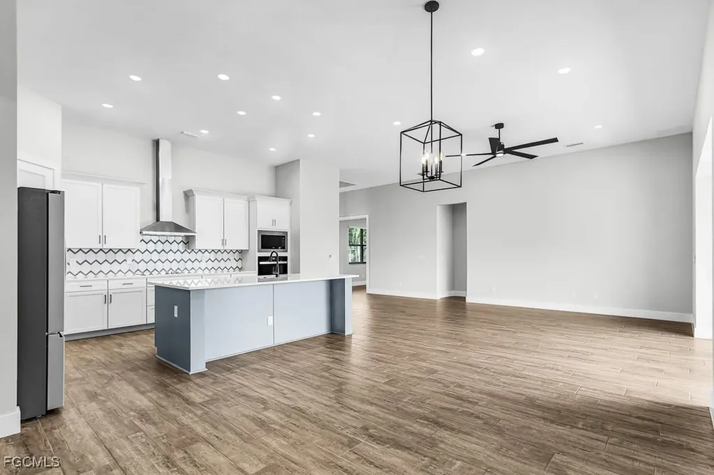 2134 SW 22nd Terrace Cape Coral FL 33991