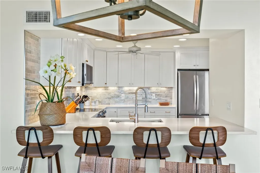 489 E Gulf Drive Sanibel FL 33957