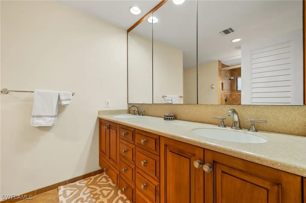 489 E Gulf Drive Sanibel FL 33957