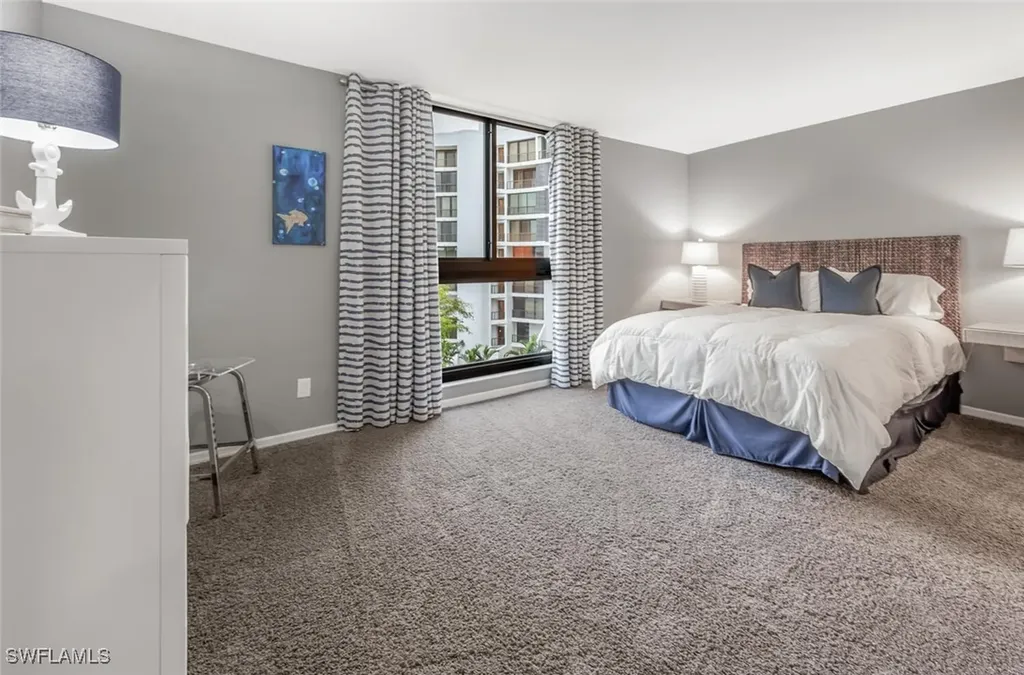 2381 Gulf Shore Boulevard N Naples FL 34103