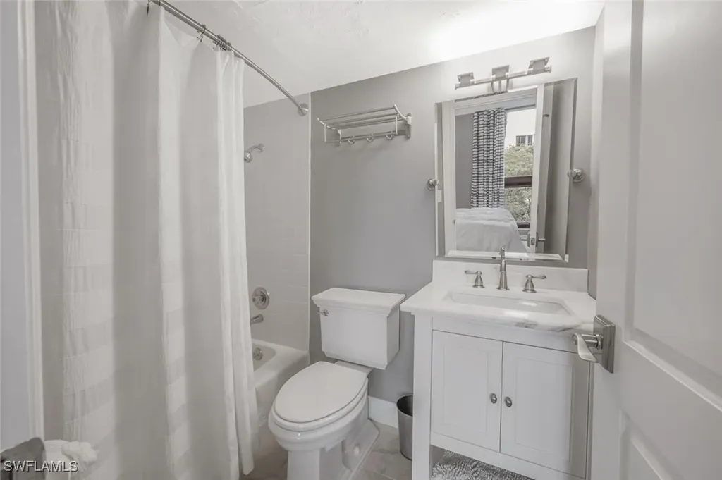 2381 Gulf Shore Boulevard N Naples FL 34103
