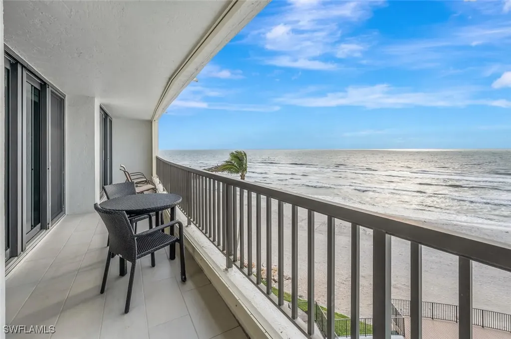 2381 Gulf Shore Boulevard N Naples FL 34103