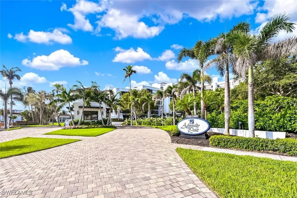 2381 Gulf Shore Boulevard N Naples FL 34103
