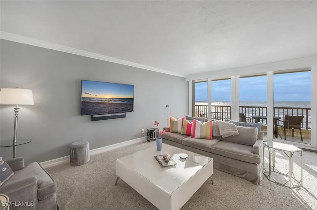 2381 Gulf Shore Boulevard N Naples FL 34103