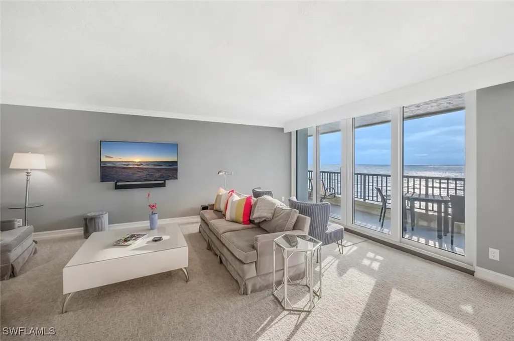 2381 Gulf Shore Boulevard N Naples FL 34103
