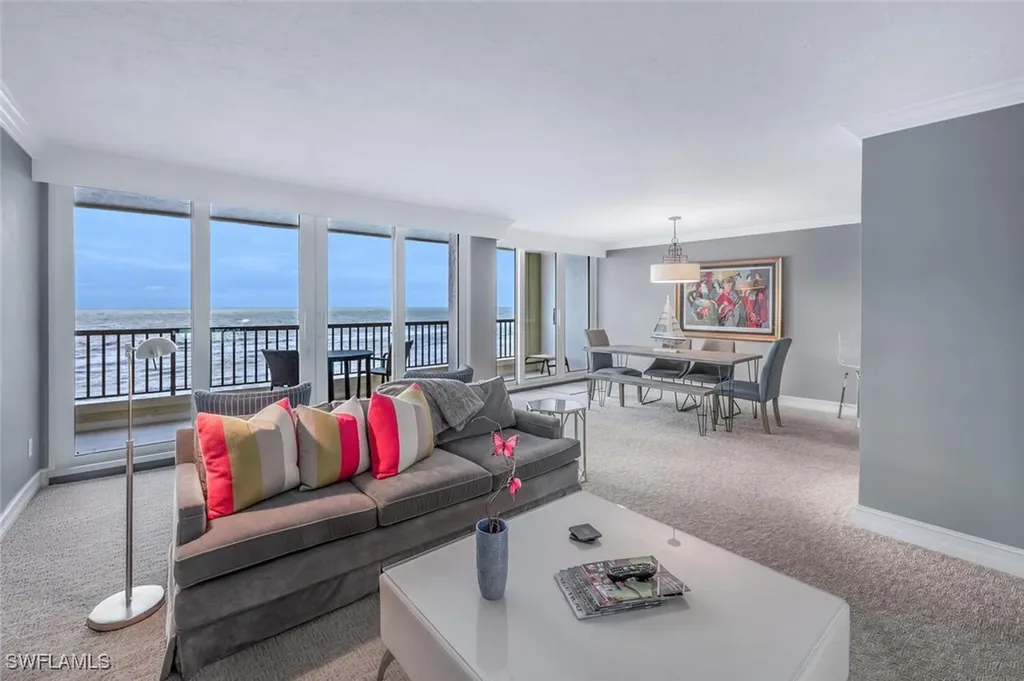 2381 Gulf Shore Boulevard N Naples FL 34103