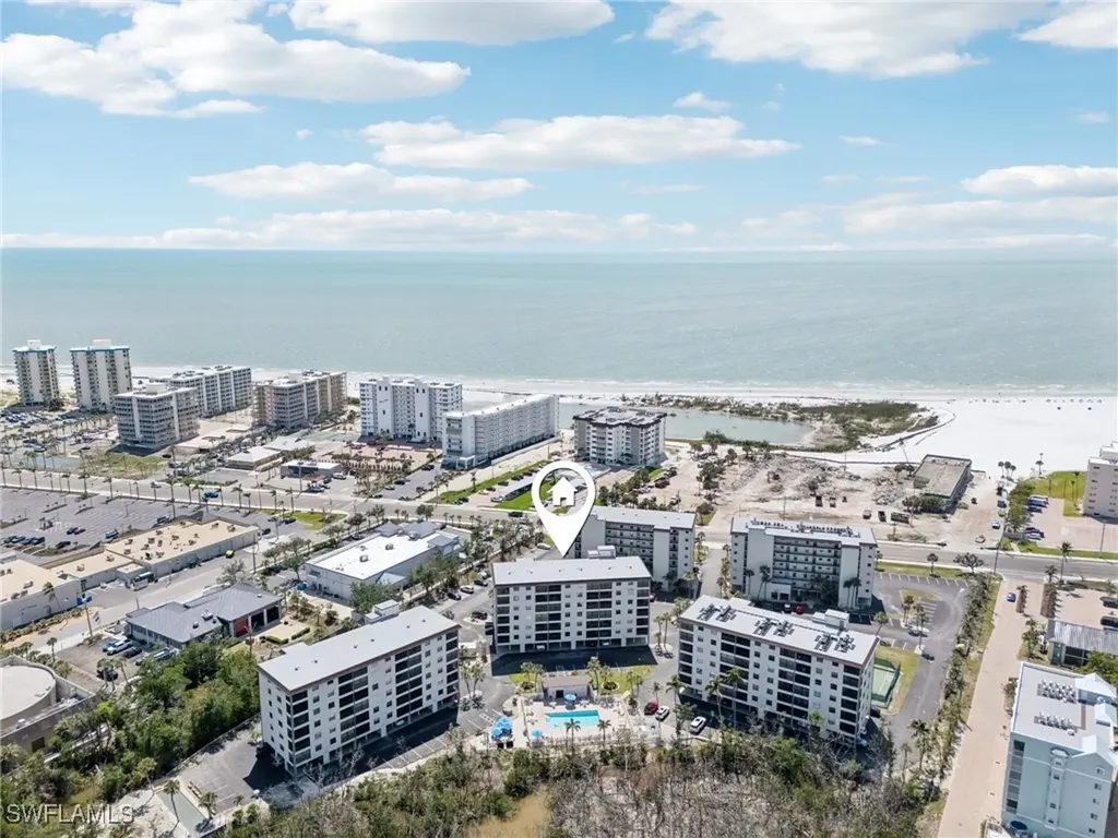 Fort Myers Beach FL, 6893 Estero Boulevard, Unit 425