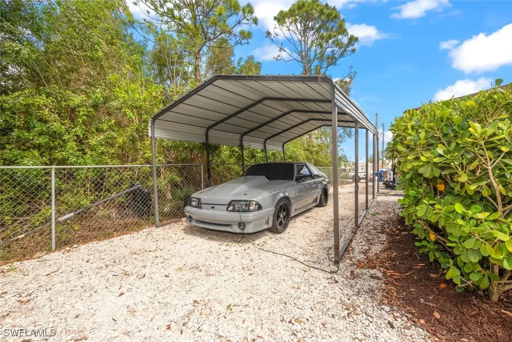 3009 35th Street SW Lehigh Acres FL 33976