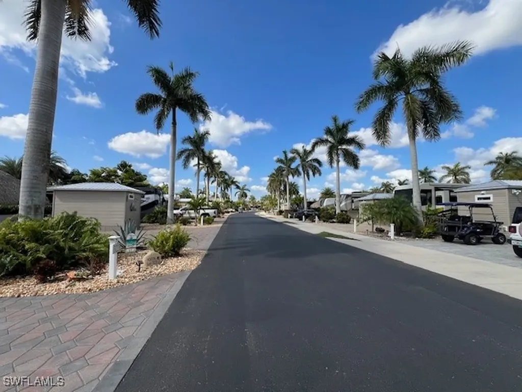 10336 Fire Flag Trail Fort Myers FL 33905