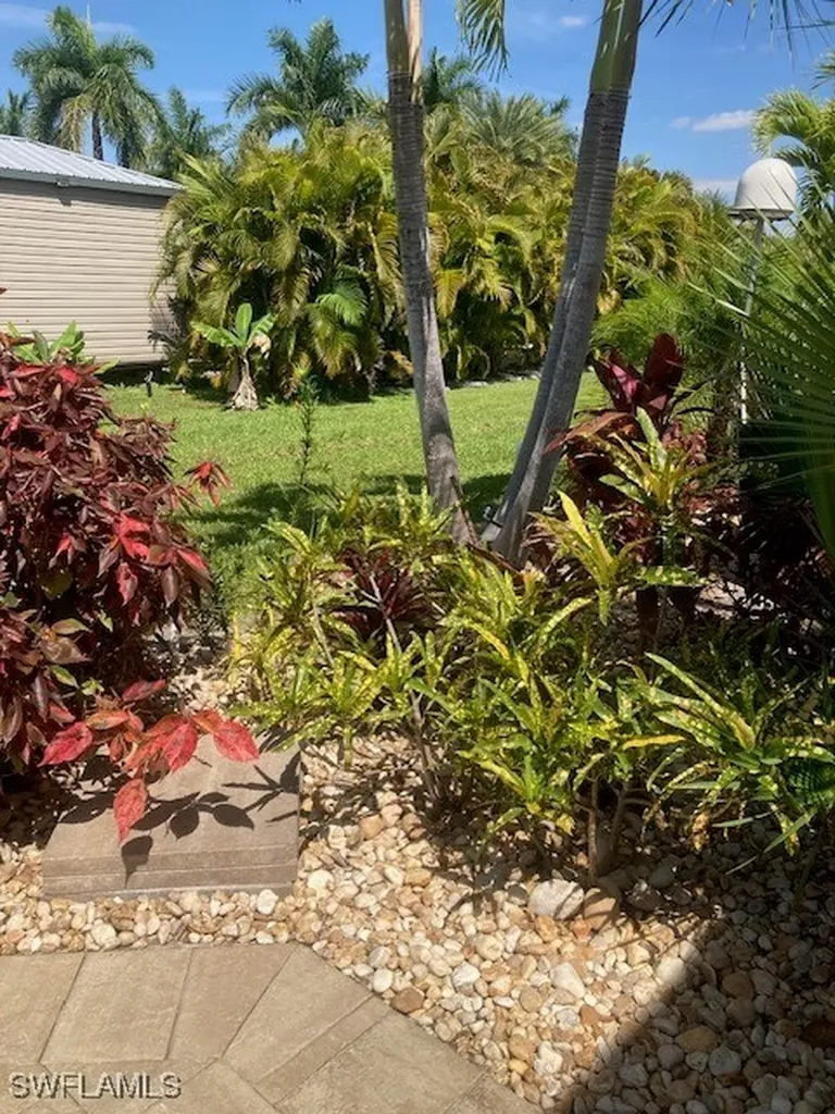 10309 Fire Flag Trail Fort Myers FL 33905