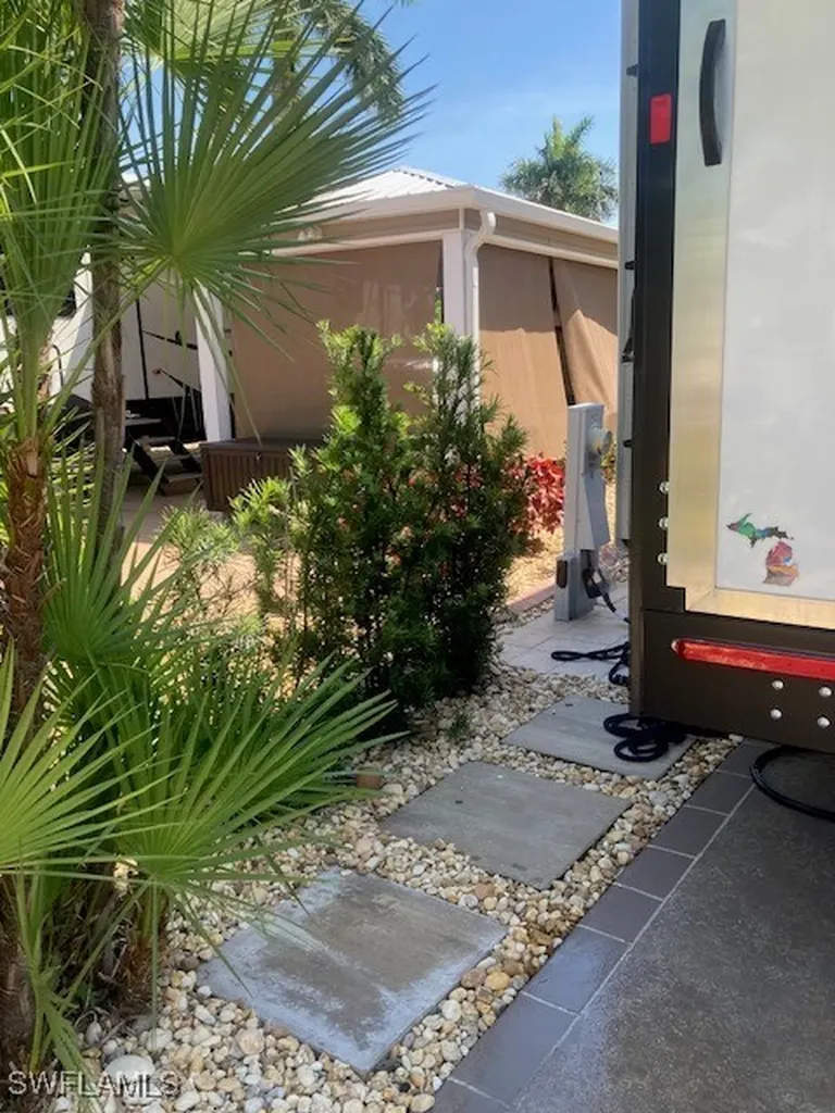 10309 Fire Flag Trail Fort Myers FL 33905