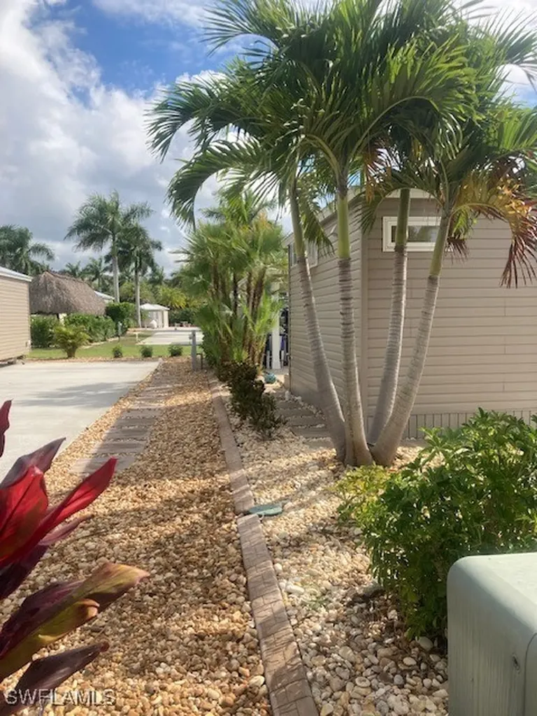 10309 Fire Flag Trail Fort Myers FL 33905