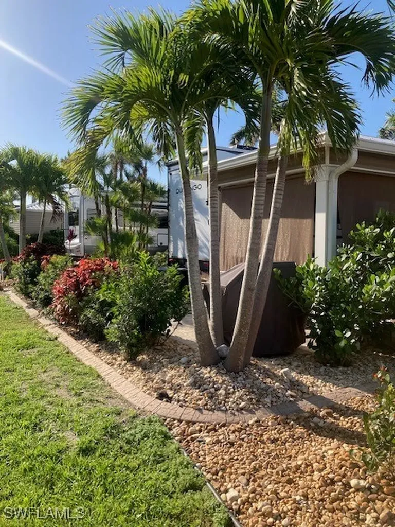 10309 Fire Flag Trail Fort Myers FL 33905