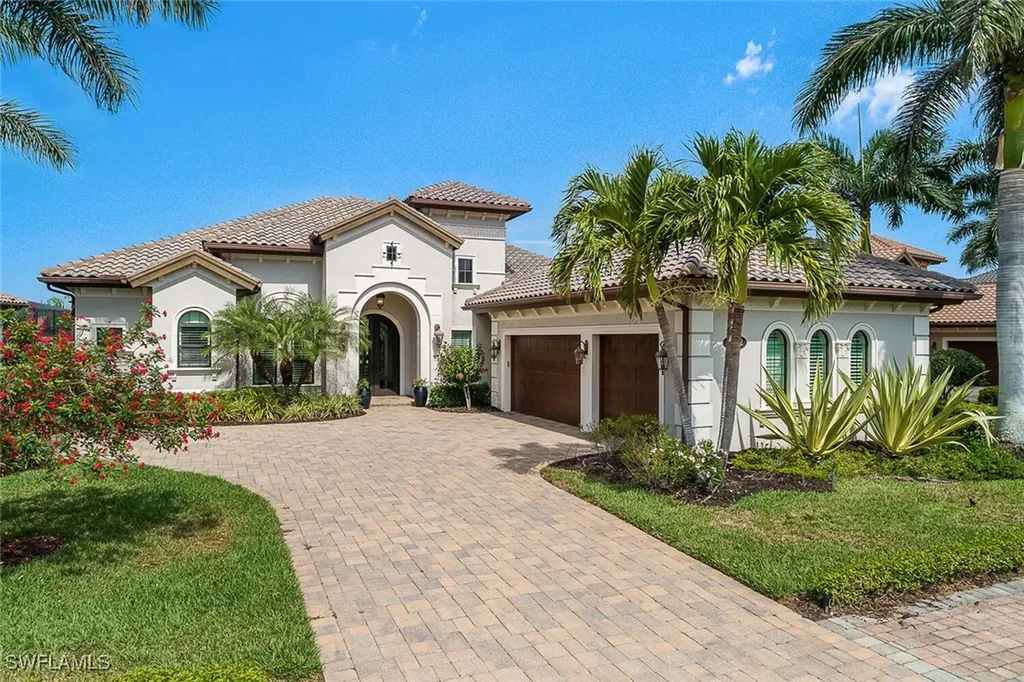Naples FL, 6652 Costa Circle