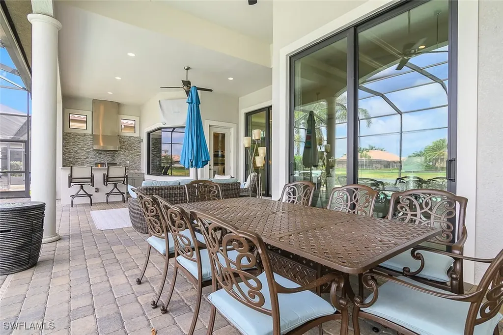 6652 Costa Circle Naples FL 34113