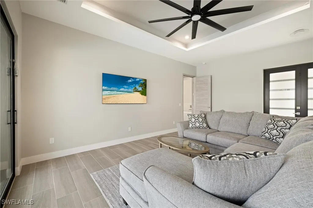 309 SW 15th Terrace Cape Coral FL 33991
