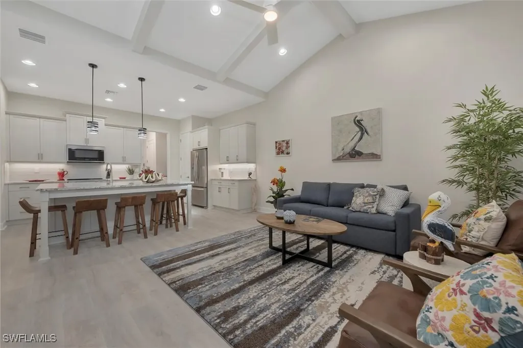 Naples FL, 7239 Saona Court